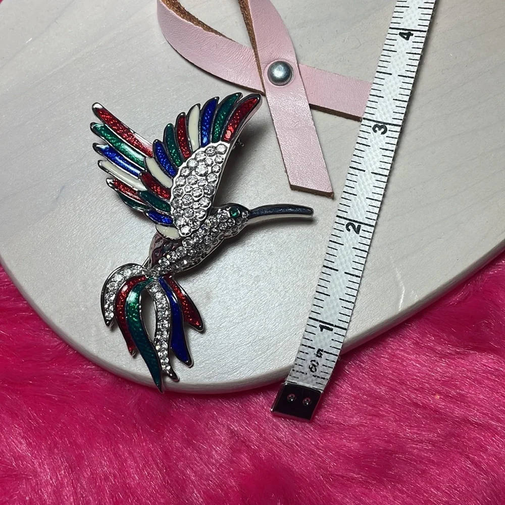 Exotic Multi Colored Dimensional Hummingbird Brooch